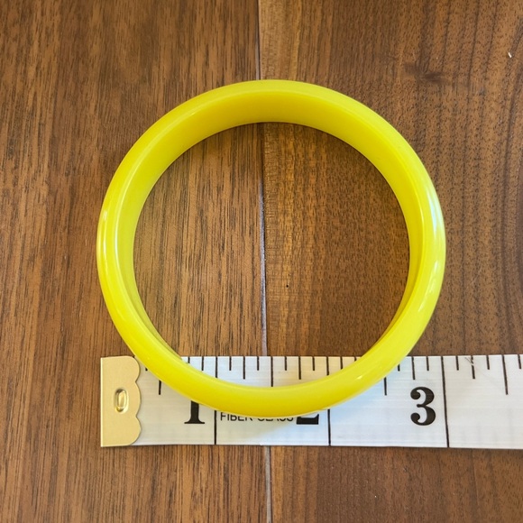 Vintage Lot of 2 Bakelite Bangle Bracelets - Picture 3 of 7